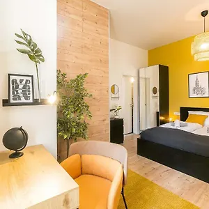 A13- Boutique Apartments, Location, By Bqa Daire Budapeşte